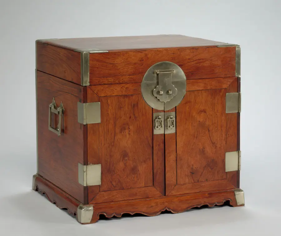Small chest with inner drawers, 1700s, 1700s, Cleveland Museum of Art, accession no. 1982.117