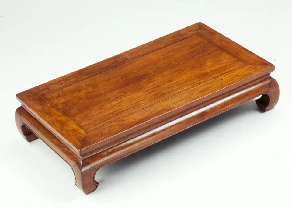 炕桌，17th c.，明尼阿波利斯艺术博物馆藏，编号 99.23