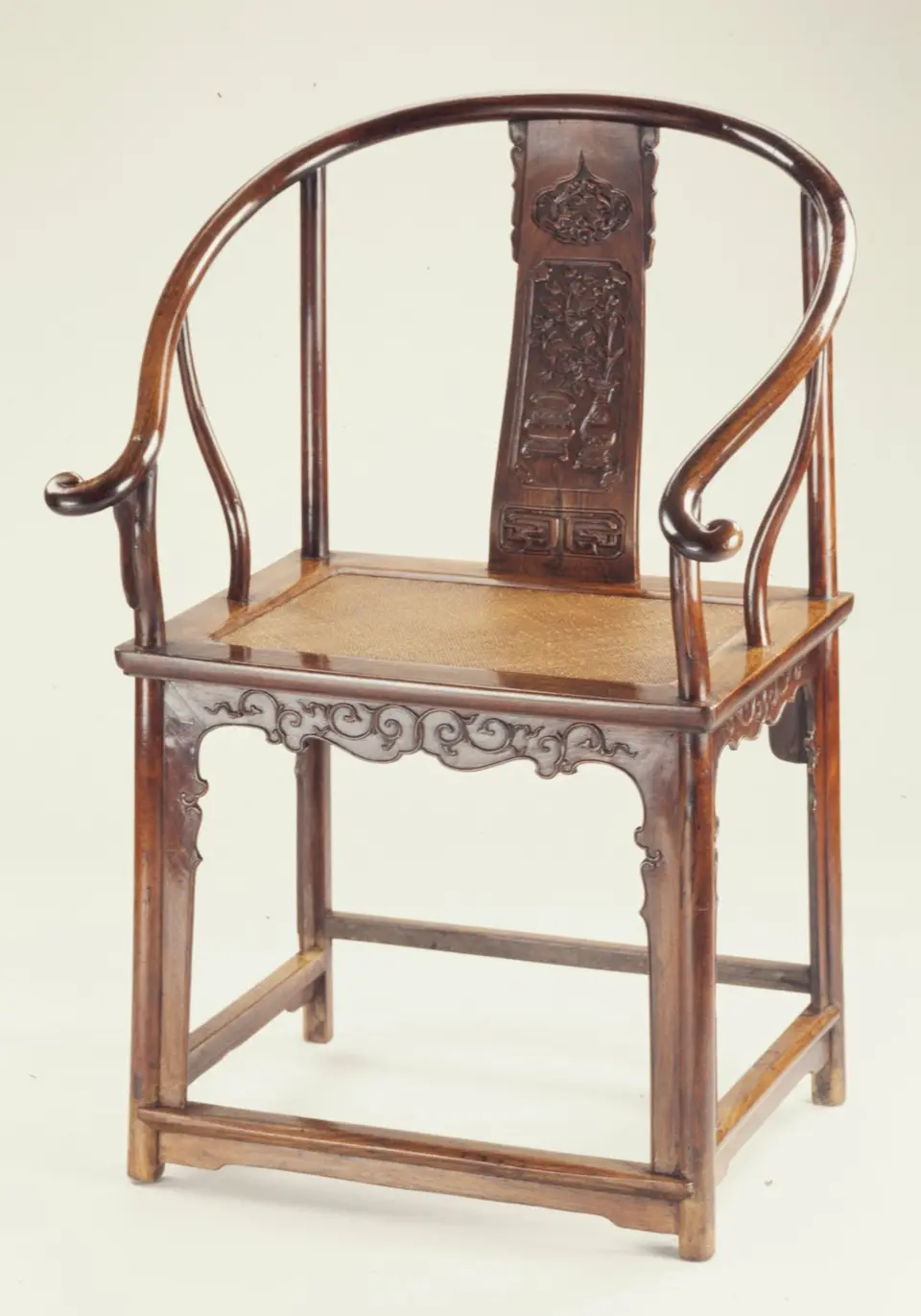 Roundback armchair, 17th century, 17th c., Minneapolis Institute of Art, accession no. 92.69